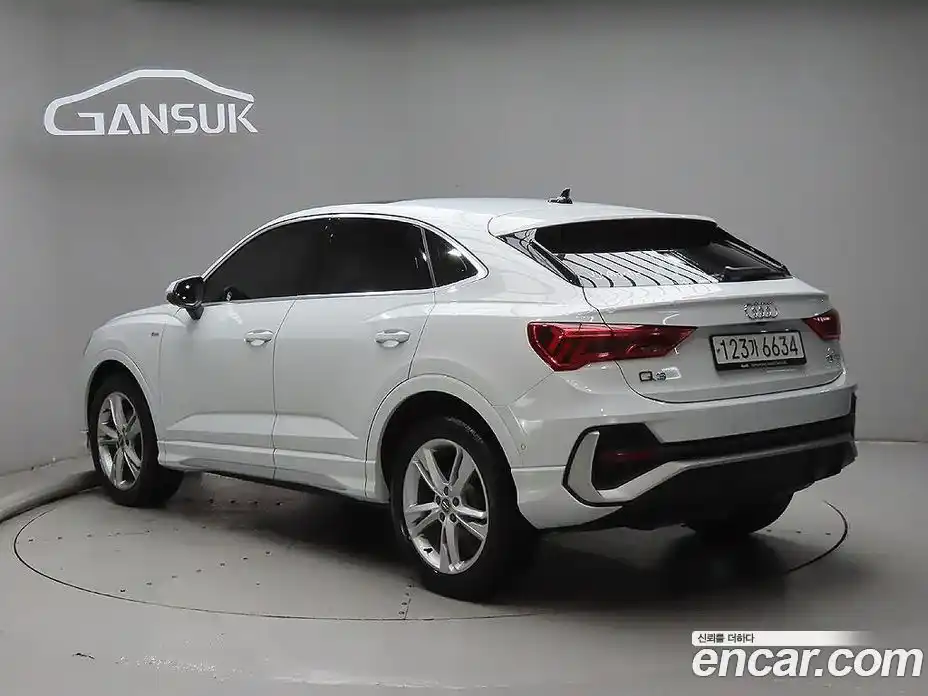 Audi Q3 2020 2.0 Автомат в Москве № 247969, фото 3