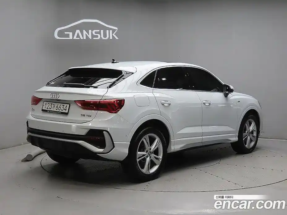 Audi Q3 2020 2.0 Автомат в Москве № 247969, фото 4