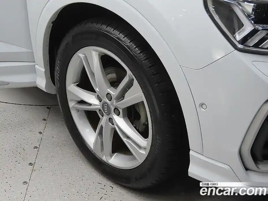 Audi Q3 2020 2.0 Автомат в Москве № 247969, фото 5