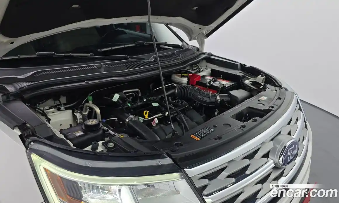 Ford Explorer 2019 2.3 Автомат в Москве № 255548, фото 8