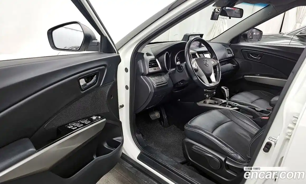 SsangYong TIBOLI 2016 1.6 Автомат в Москве № 25589, фото 14