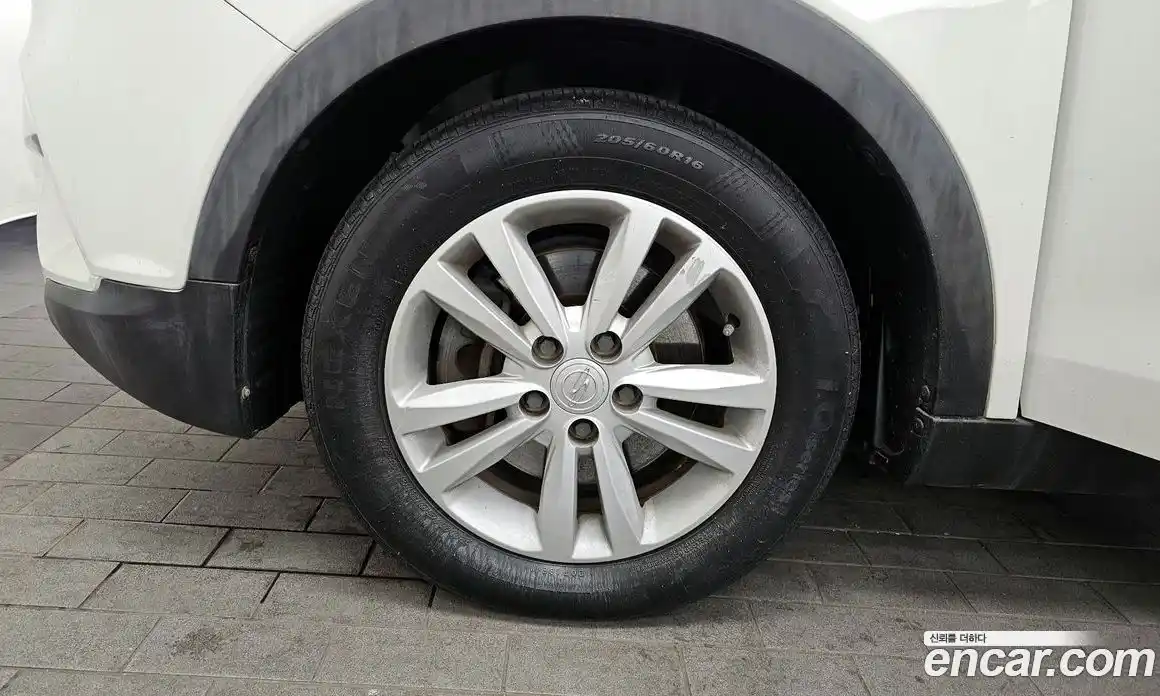 SsangYong TIBOLI 2016 1.6 Автомат в Москве № 25589, фото 8