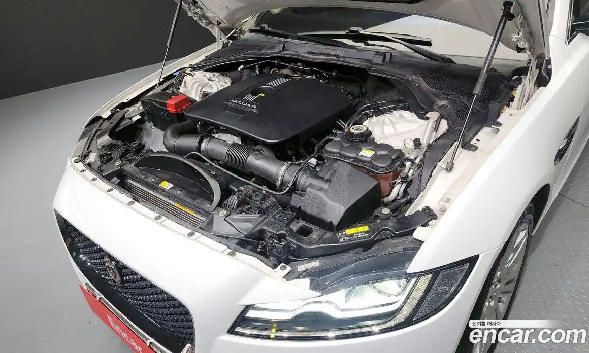 Jaguar XF 2017 2.0 Автомат в Москве № 256089, фото 19