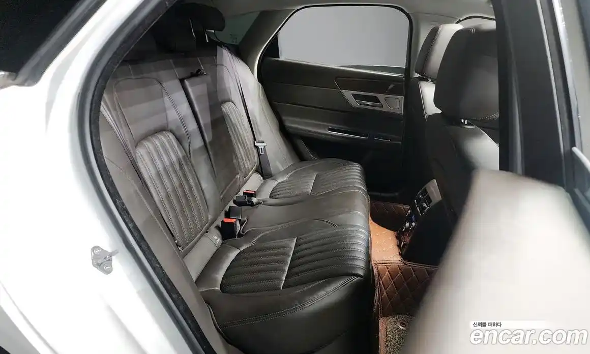 Jaguar XF 2017 2.0 Автомат в Москве № 256089, фото 4