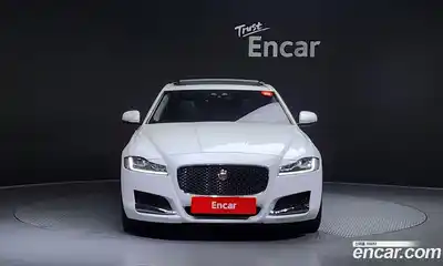 Jaguar XF 2017 2.0 Автомат в Москве № 256089, миниатюра 5