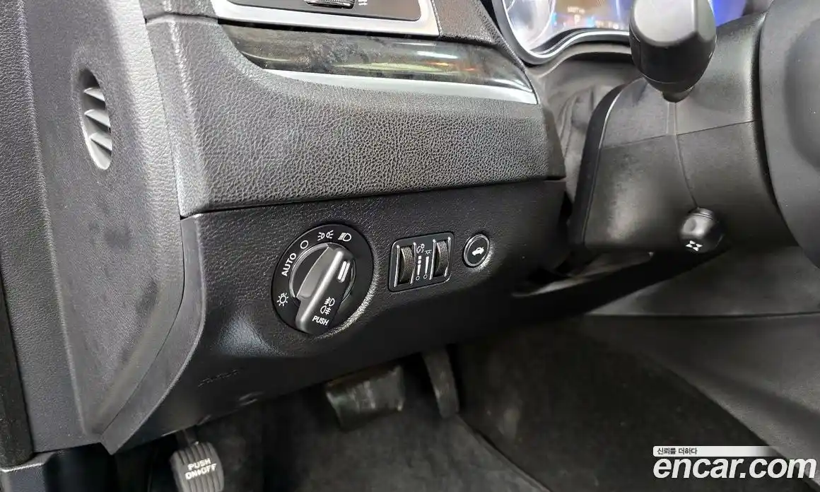 Chrysler 300C 2015 3.6 Автомат в Москве № 256750, фото 16