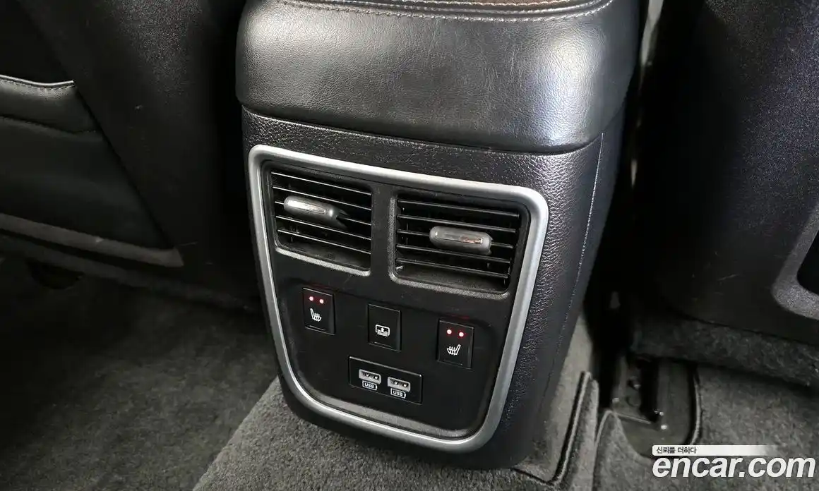 Chrysler 300C 2015 3.6 Автомат в Москве № 256750, фото 19