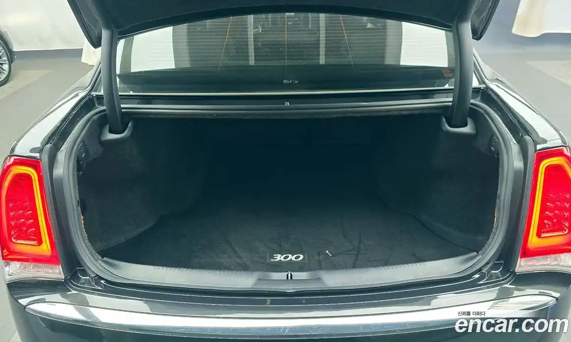 Chrysler 300C 2015 3.6 Автомат в Москве № 256750, фото 20