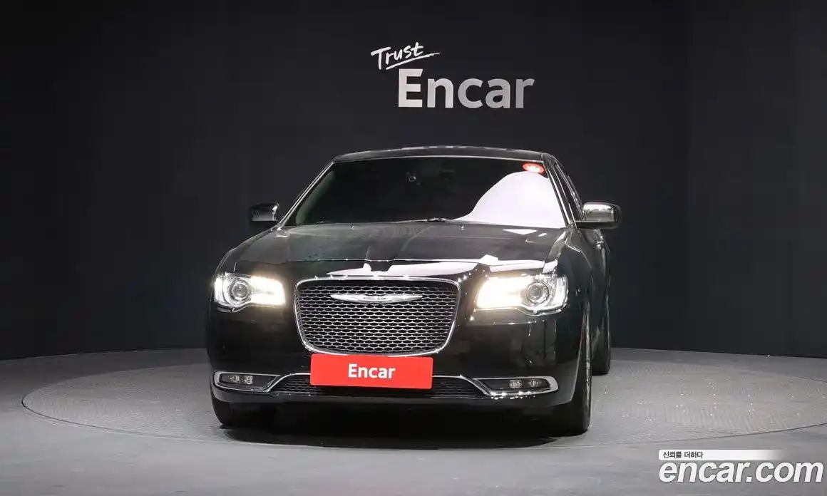 Chrysler 300C 2015 3.6 Автомат в Москве № 256750, фото 3
