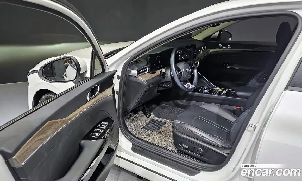 Kia K5 2021 2.0 Автомат в Москве № 257816, фото 7