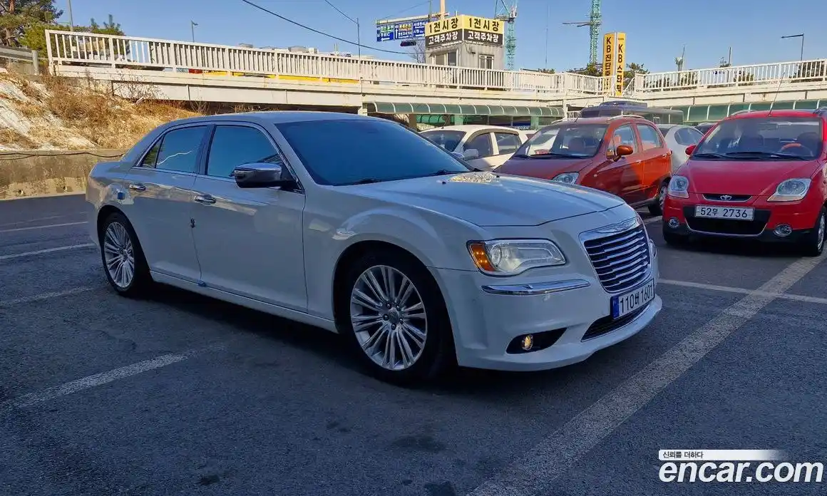 Chrysler 300C 2014 3.0 Автомат в Москве № 258165, фото 4
