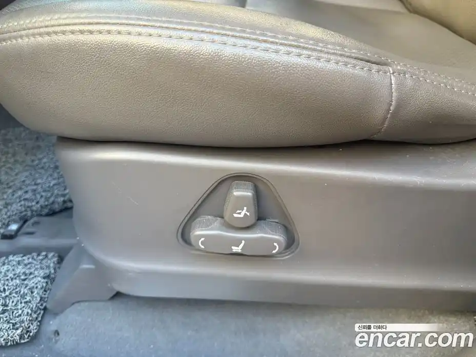 SsangYong Korando 2014 2.0 Автомат в Москве № 28446, фото 9