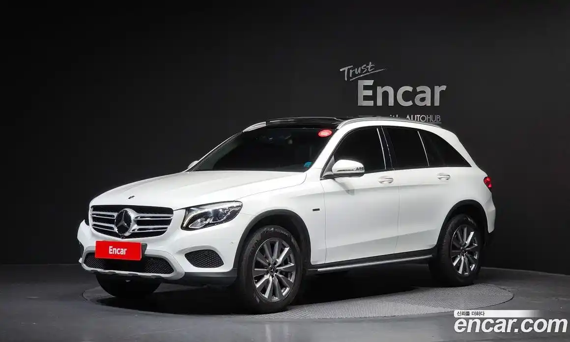 Mercedes-Benz GLC-Class 2018 2.0 Автомат в Москве № 292608, фото 20