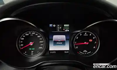 Mercedes-Benz GLC-Class 2018 2.0 Автомат в Москве № 292608, миниатюра 3