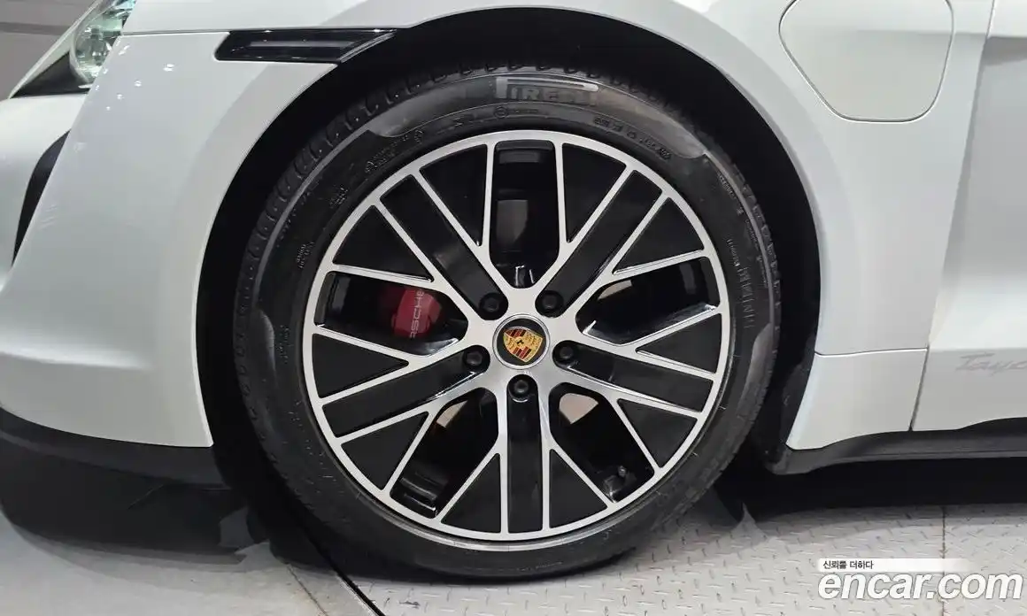 Porsche Taycan 2021 0.1 Автомат в Москве № 294132, фото 4