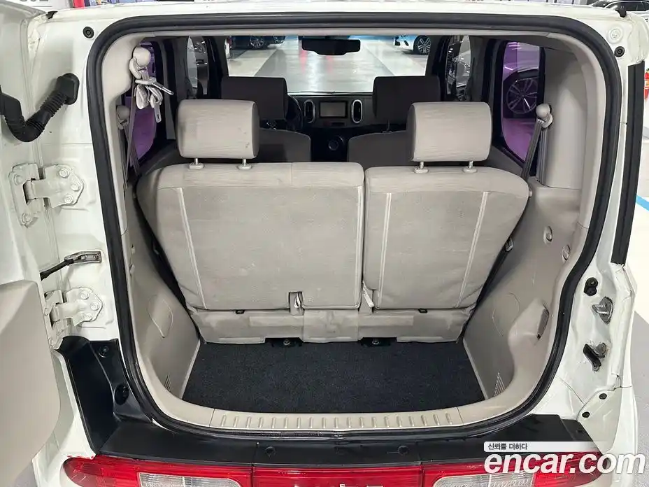 Nissan Cube 2011 1.8 Автомат в Москве № 294962, фото 19