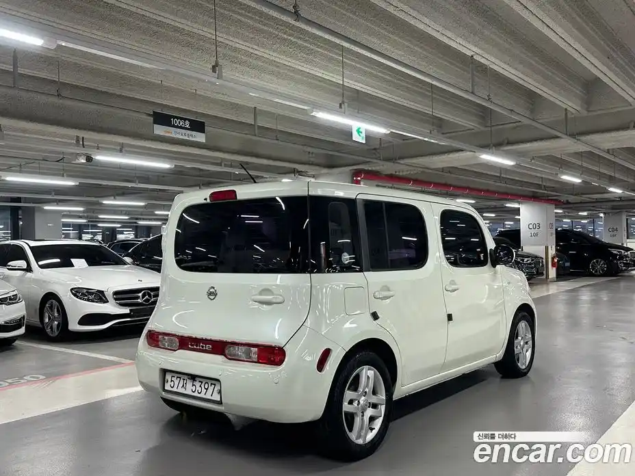 Nissan Cube 2011 1.8 Автомат в Москве № 294962, фото 5