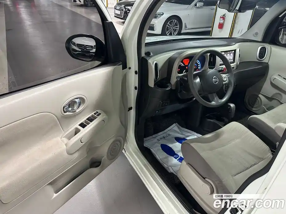 Nissan Cube 2011 1.8 Автомат в Москве № 294962, фото 7