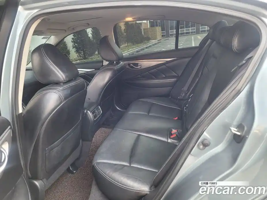 Infiniti Q50 2015 2.1 Автомат в Москве № 305595, фото 11