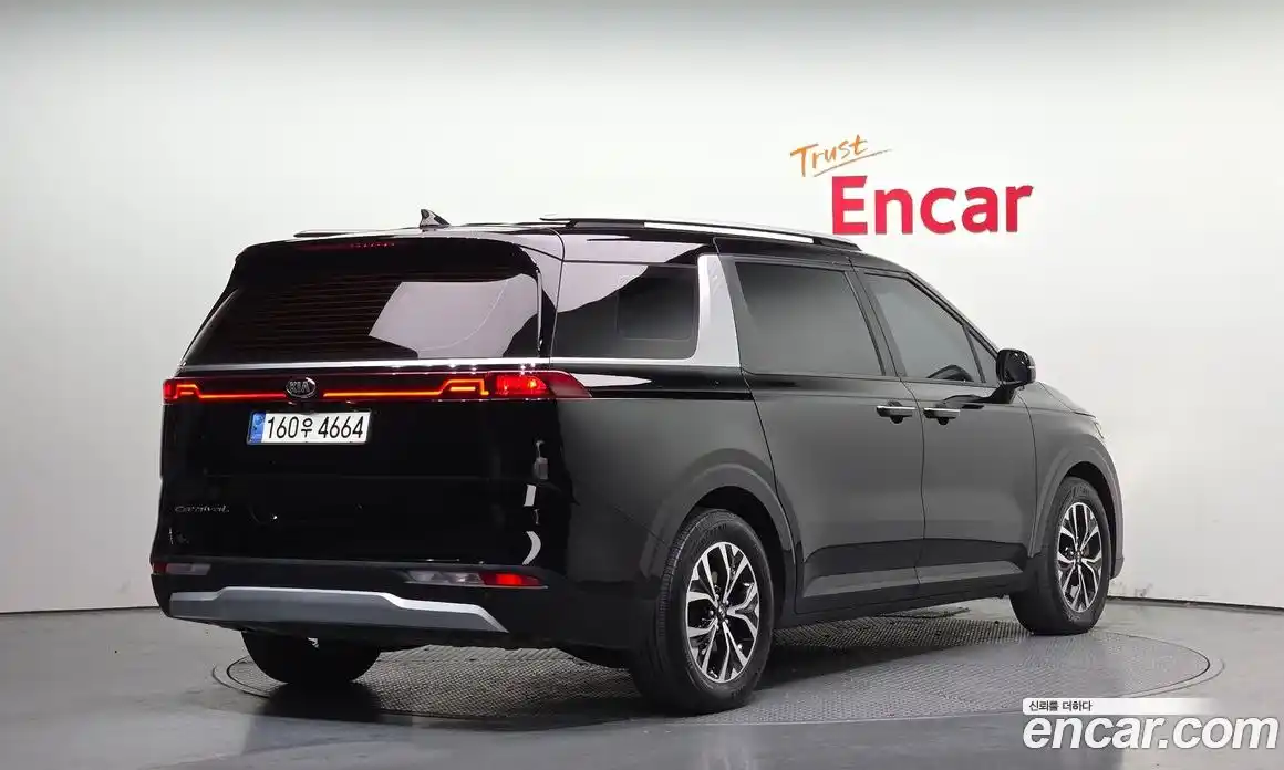 Kia Canival 2021 2.2 Автомат в Москве № 308451, фото 11