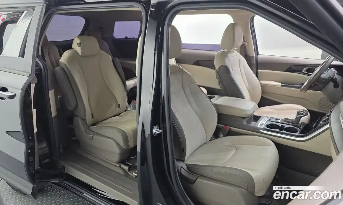 Kia Canival 2021 2.2 Автомат в Москве № 308451, фото 13