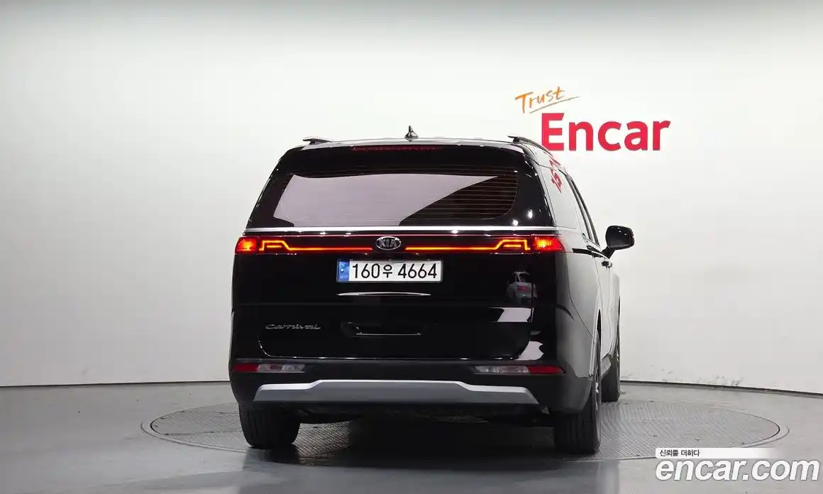 Kia Canival 2021 2.2 Автомат в Москве № 308451, фото 16