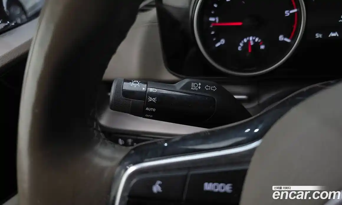 Kia Canival 2021 2.2 Автомат в Москве № 308451, фото 17