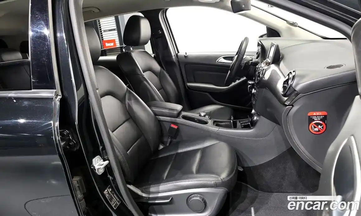 Mercedes-Benz B-Class 2013 1.8 Автомат в Москве № 311518, фото 12