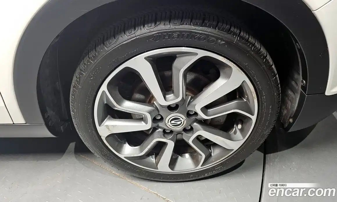 SsangYong TIBOLI 2015 1.6 Автомат в Москве № 31314, фото 3