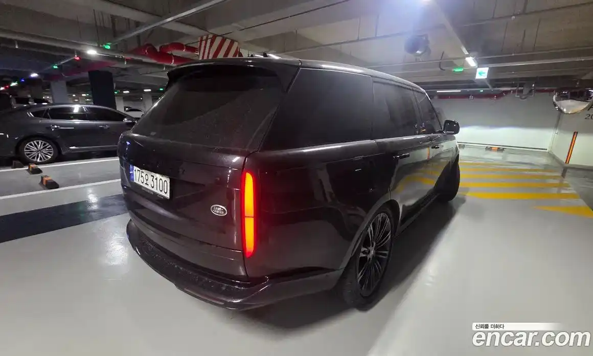 Land Rover Range-Rover 2023 4.4 Автомат в Москве № 316347, фото 6