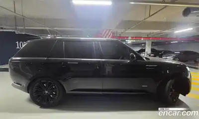 Land Rover Range-Rover 2023 4.4 Автомат в Москве № 316347, миниатюра 7