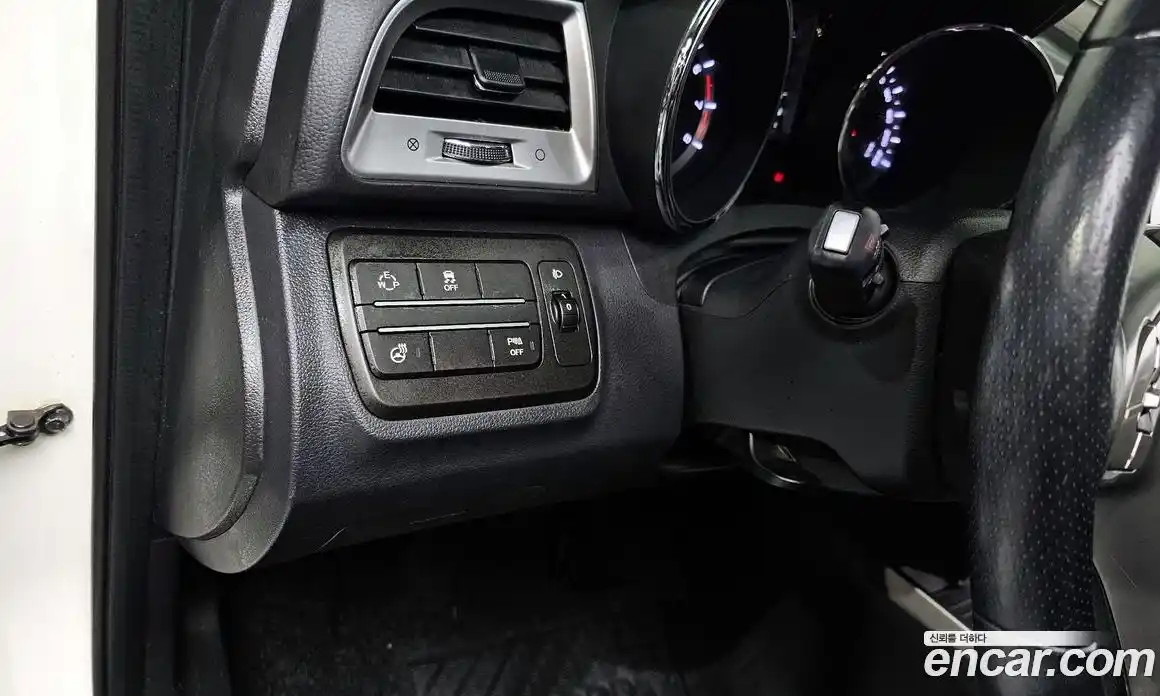 SsangYong TIBOLI 2015 1.6 Автомат в Москве № 31765, фото 17