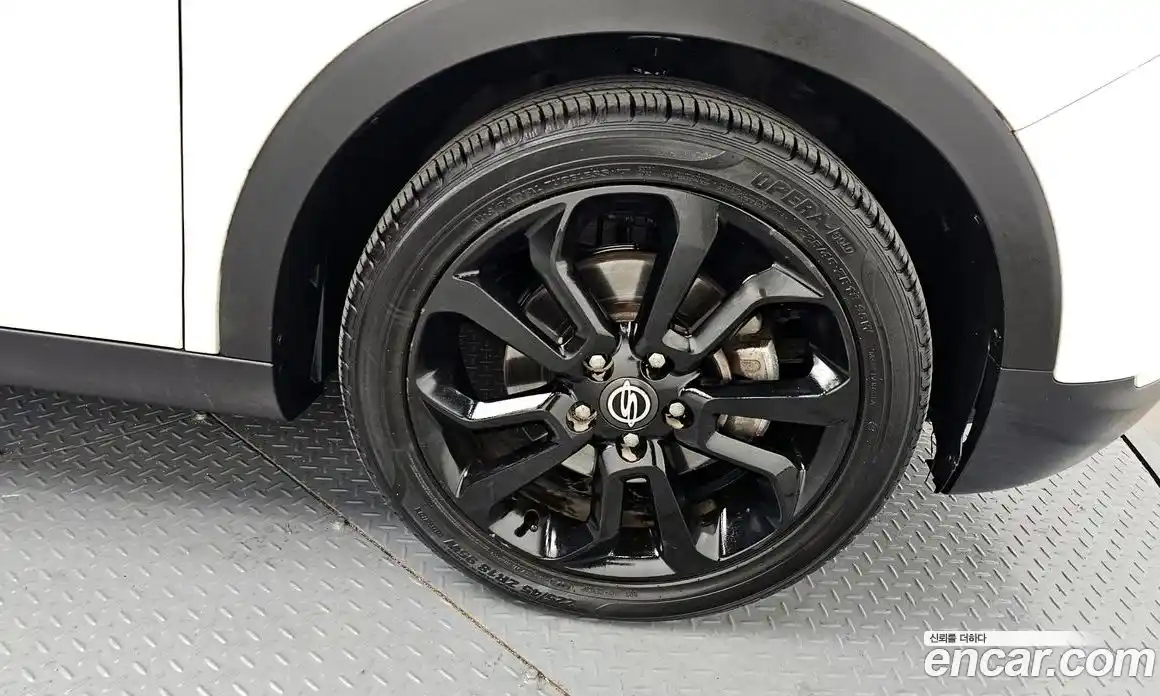 SsangYong TIBOLI 2015 1.6 Автомат в Москве № 31765, фото 5