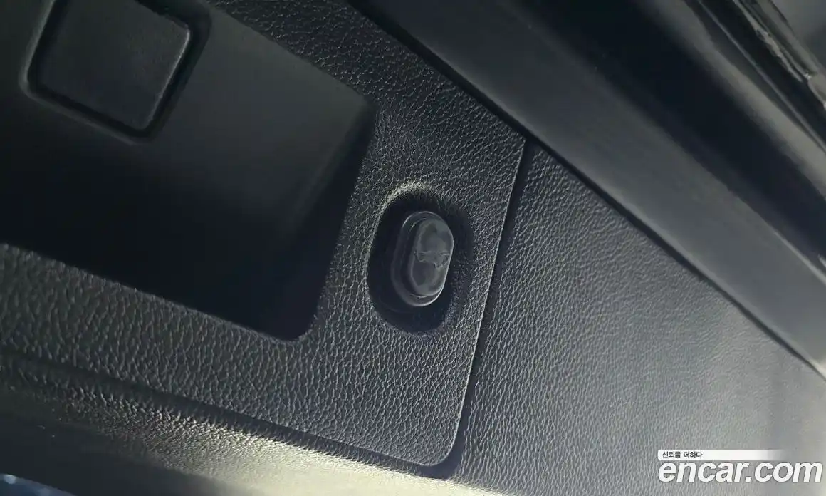 Cadillac Escalade 2018 6.2 Автомат в Москве № 320940, фото 4