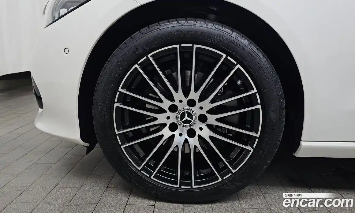 Mercedes-Benz C-Class 2024 2.0 Автомат в Москве № 321413, фото 3