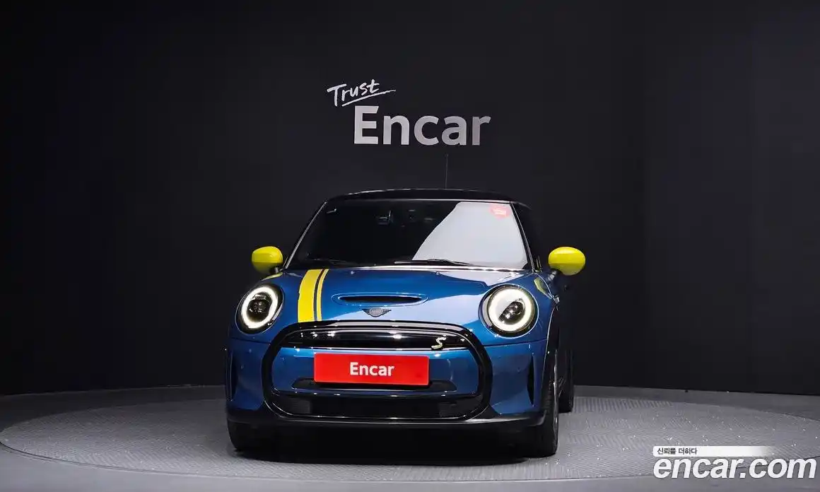 Mini Cooper 2024 Автомат в Москве № 329004, фото 16