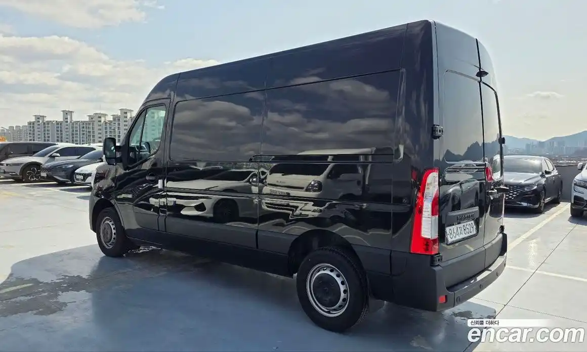 Renault Master 2024 2.3 Механическая в Москве № 333387, фото 3