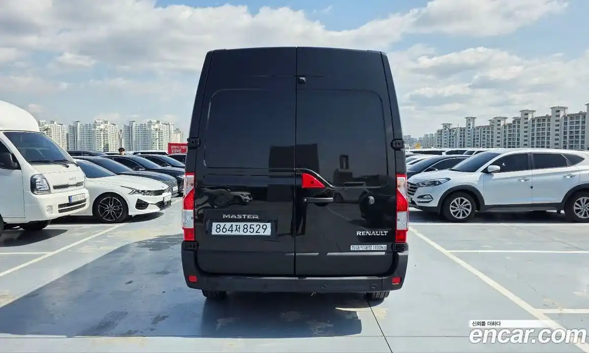 Renault Master 2024 2.3 Механическая в Москве № 333387, фото 4