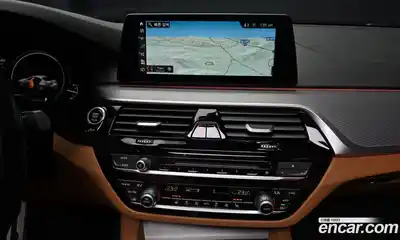 BMW 5-Series 2017 2.0 Автомат в Москве № 337178, миниатюра 3