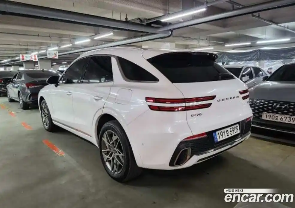 Genesis GV70 2023 3.5 Автомат в Москве № 364776, фото 9