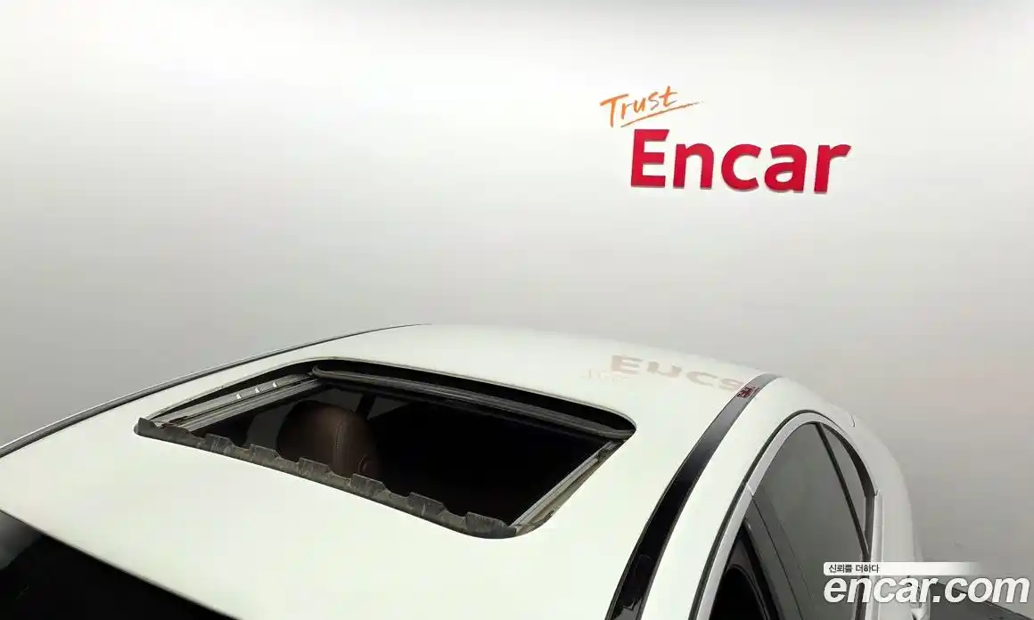 Mercedes-Benz E-Class 2021 2.0 Автомат в Москве № 369615, фото 20