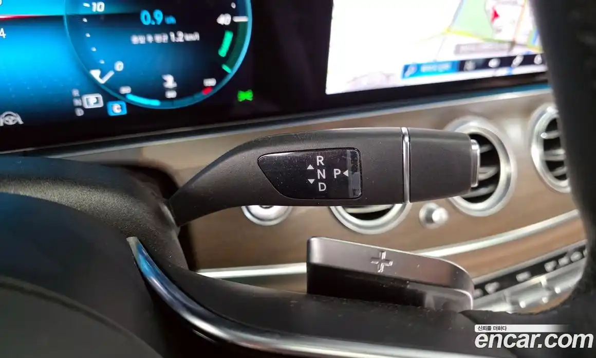 Mercedes-Benz E-Class 2021 2.0 Автомат в Москве № 369615, фото 9