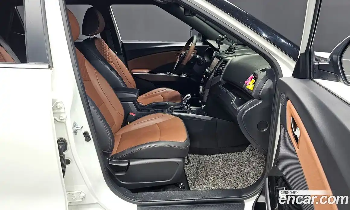 SsangYong TIBOLI 2019 1.6 Автомат в Москве № 387798, фото 11