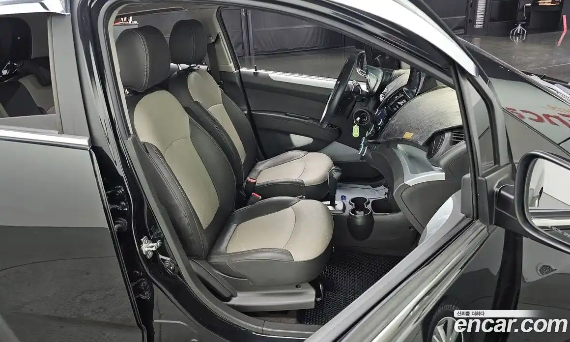 Chevrolet Spark 2014 1.0 Автомат в Москве № 39095, фото 10