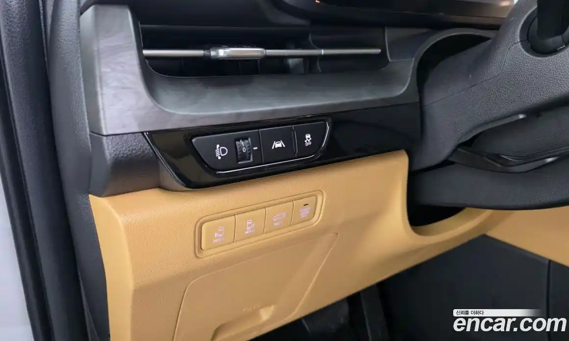 Kia Canival 2023 2.2 Автомат в Москве № 403271, фото 17