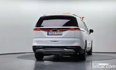Kia Canival 2023 2.2 Автомат в Москве № 403271, миниатюра 4