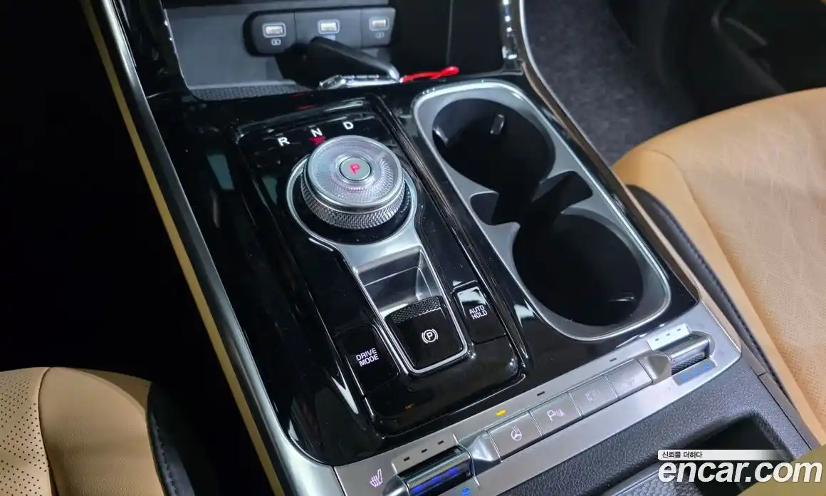 Kia Canival 2023 2.2 Автомат в Москве № 403271, фото 9