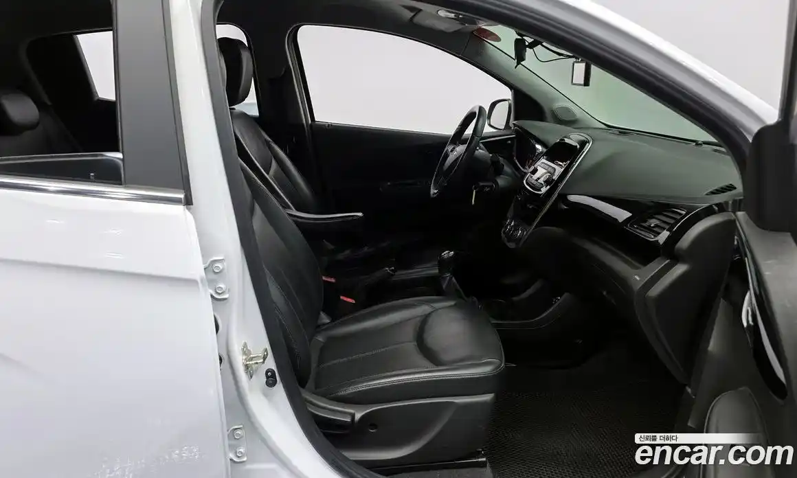 Chevrolet Spark 2017 1.0 Механическая в Москве № 40535, фото 12