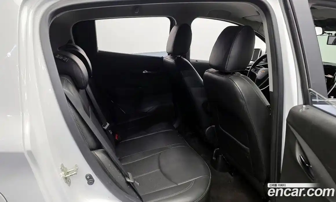 Chevrolet Spark 2017 1.0 Механическая в Москве № 40535, фото 8