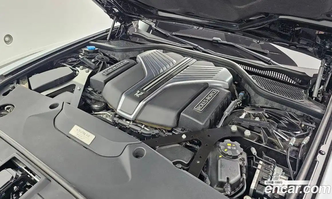 Rolls-Royce Ghost 2024 6.7 Автомат в Москве № 407198, фото 6